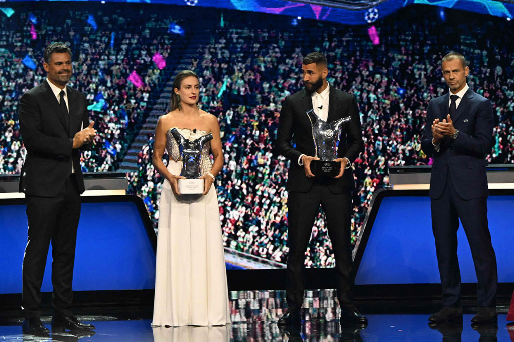 Benzema meraih penghargaan putra mengungguli rekan setimnya Thibaut Courtois dan gelandang Manchester City Kevin De Bruyne. Sementara Putellas mengungguli pemain Inggris dan Arsenal, Beth Mead, dan gelandang muda Jerman Lena Oberdorf (Wolfsburg).