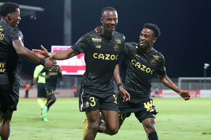 Tendangan bebas Tiago Djalo pada menit ke-67 membuat skor menjadi 3-0 untuk juara Ligue 1 2021.