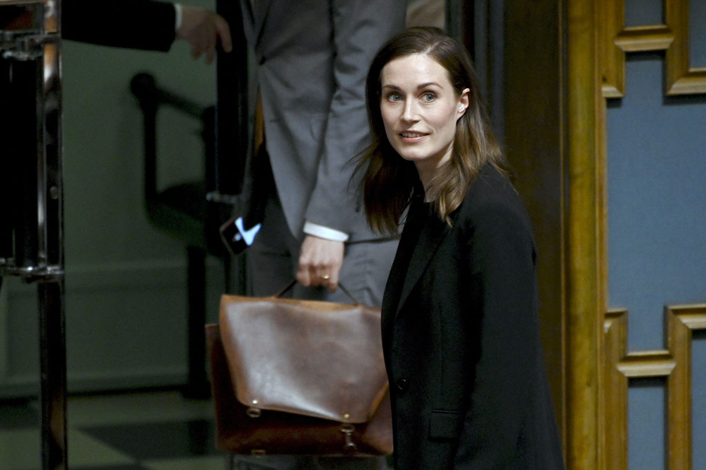 Pada Desember 2021, Marin mendapat kecaman berkelanjutan setelah terungkap bahwa dia tetap menari hingga dini hari meskipun telah terpapar Covid-19. 