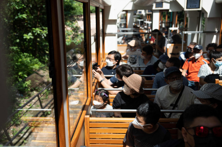 Perubahan terbaru menghadirkan gerbong trem yang lebih luas yang dapat menampung 210 penumpang, perombakan total sistem relnya, dan terminal yang didesain ulang di jantung kawasan pusat bisnis Hong Kong.