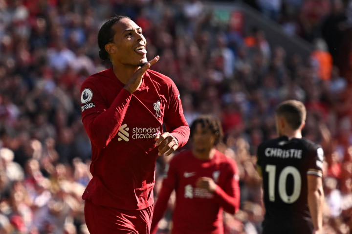 Virgil van Dijk melakukan selebrasi usai mencetak gol ke gawang Bournemouth, pada pekan keempat Liga Inggris di Anfield, Sabtu, 27 Agustus 2022, malam WIB.
