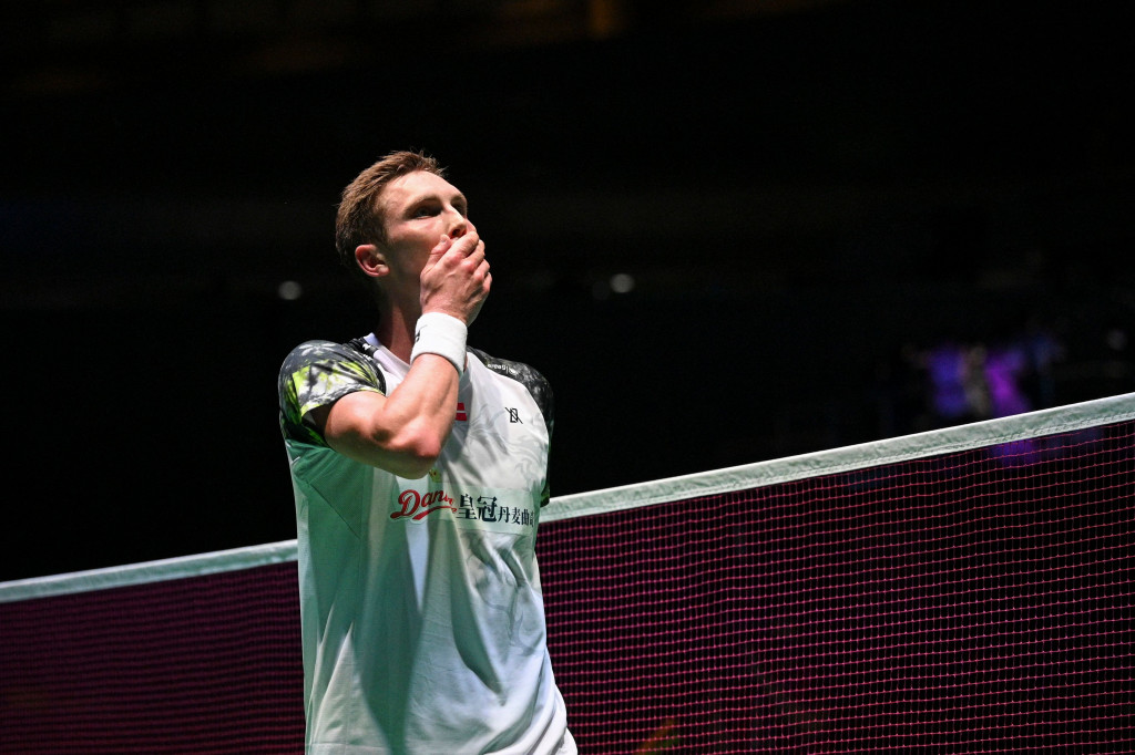 Hingga final, Axelsen selalu menang dengan straight game. Artinya, pemain nomor satu dunia itu belum kehilangan gim di Kejuaraan Dunia Bulutangkis 2022.
