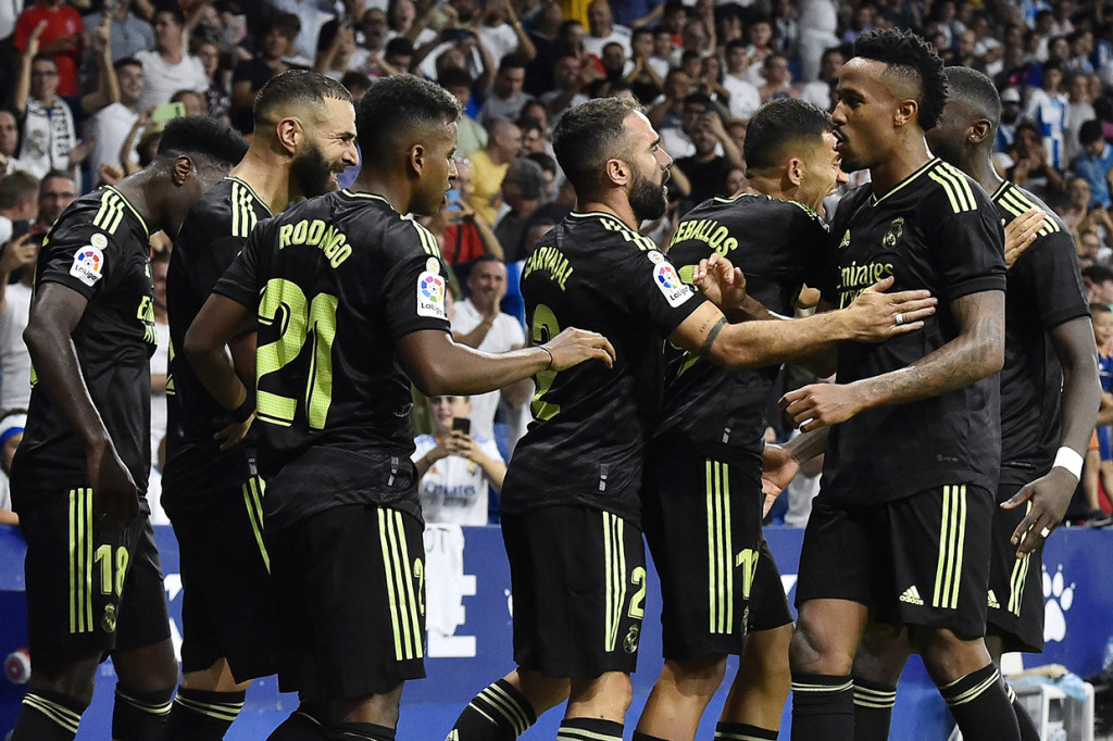 Real Madrid berhasil mencuri poin penting di markas Espanyol pada laga lanjutan Liga Spanyol 2022/2023. Bertanding di RCDE Stadium, Senin, 29 Agustus 2022, dini hari WIB, Los Blancos menang telak 3-1.