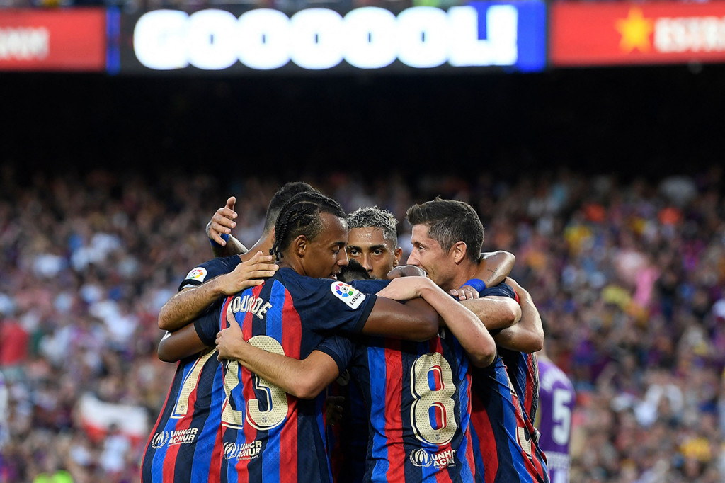 Berkat kemenangan ini, Barcelona naik ke peringkat kedua klasemen Liga Spanyol. Blaugrana mengoleksi tujuh poin dari tiga laga. 