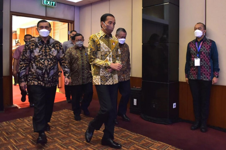 Pada tahap awal implementasi KKP Domestik dilakukan melalui interkoneksi QRIS yang sudah didukung 85 penyelenggara dan 20,3 juta merchant sehingga bisa langsung dilakukan.