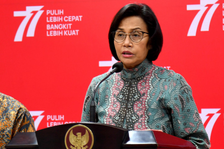 Namun Sri Mulyani tidak menjelaskan lebih detail terkait keputusan pemerintah apakah akan menaikkan harga BBM bersubsidi seperti Pertalite atau Solar. 