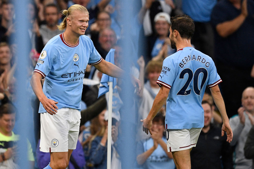 Haaland kembali mencatatkan namanya di papan skor pada menit ke-23. City unggul 2-0.