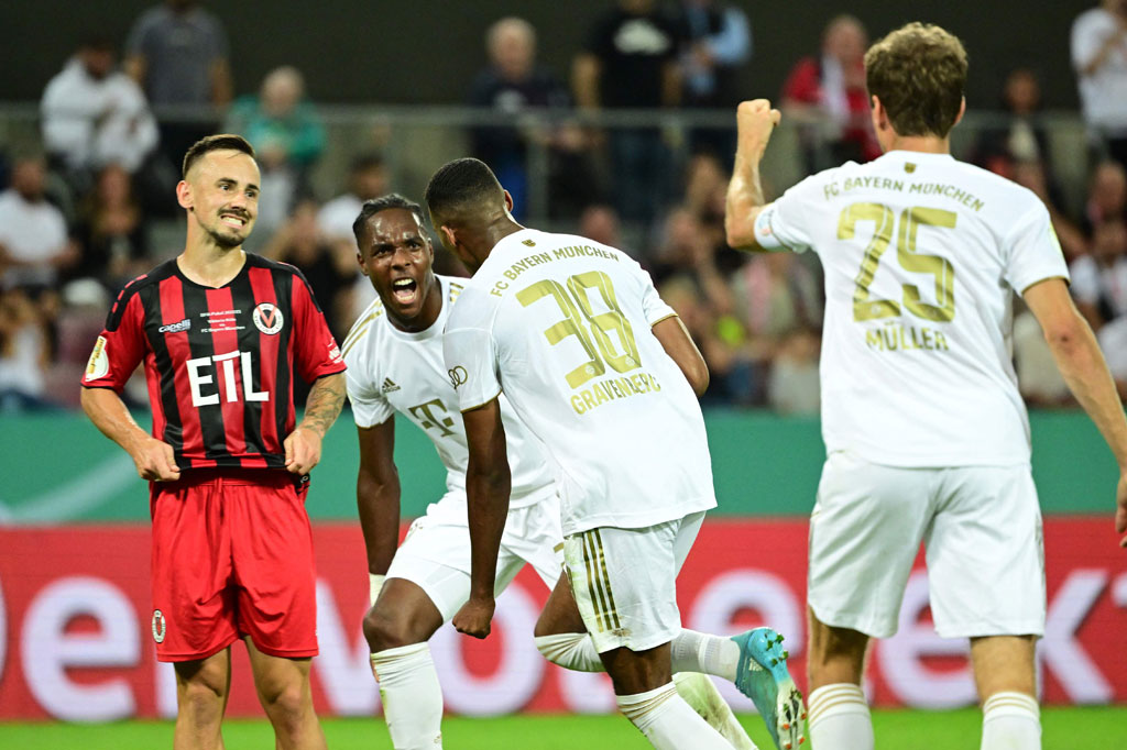 Dua gol Bayern sebelumnya dicetak oleh Ryan Gravenberch dan bintang muda 17 tahun Mathys Tel.