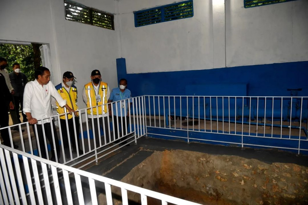Pada kesempatan tersebut Presiden meminta Kementerian Pekerjaan Umum dan Perumahan Rakyat (PUPR) turut mengantisipasi lonjakan kebutuhan air di Kabupaten Kepulauan Tanimbar, Maluku, dampak dari pembangunan lapangan hulu minyak dan gas abadi Blok Masela.