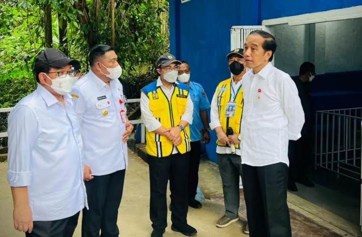 Oleh karena itu, Presiden berpesan agar pengelolaan SPAM Weymomolin dilaksanakan dengan mempertimbangkan antisipasi lonjakan tersebut.