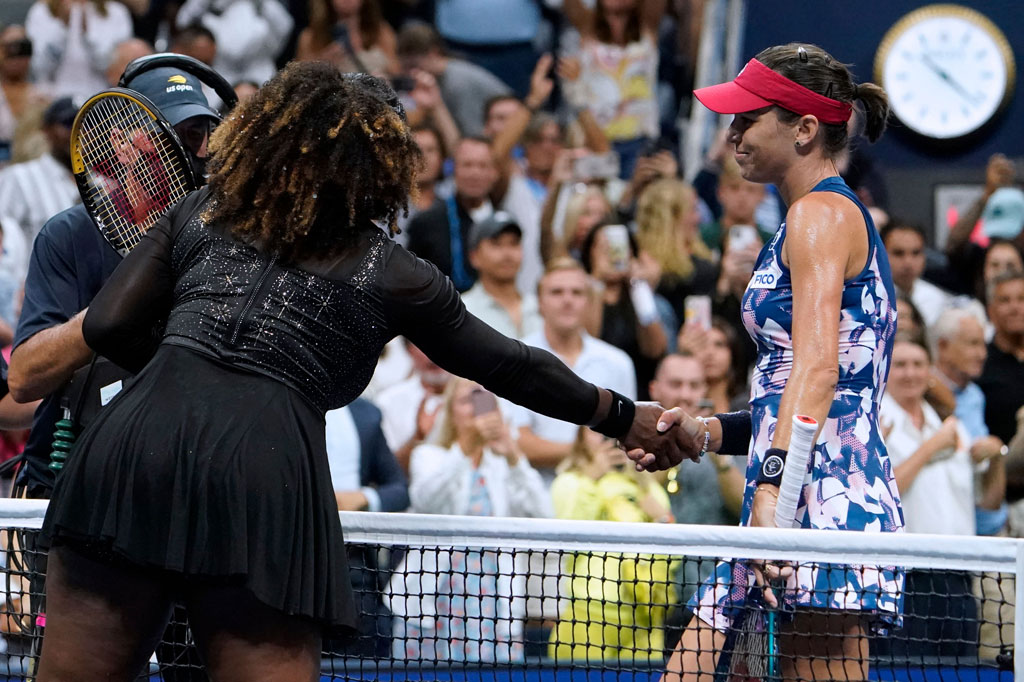 Serena terhenti di babak ketiga setelah dikalahkan petenis Australia Ajla Tomljanovic dengan skor 7-5 6-7(4/7) 6-1 dalam pertarungan tiga jam lima menit.