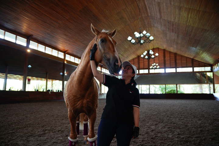 Bahkan, Ketua DPR RI ini menjajal kuda kesayangan Prabowo.