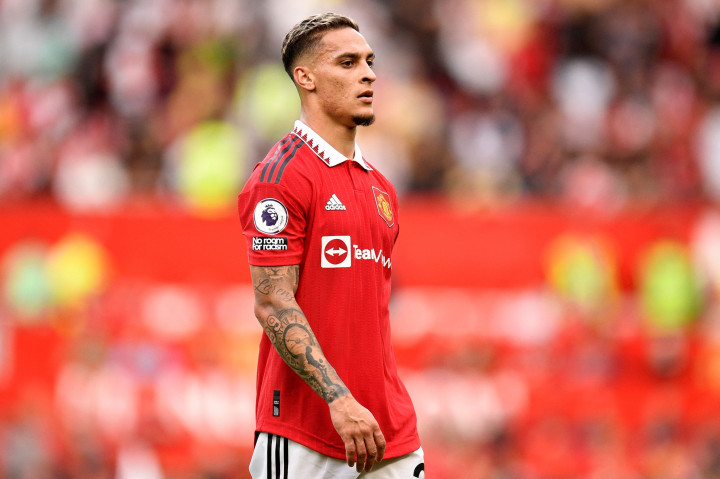 Menurut Opta, ada sederet catatan apik ditorehkan Antony, terkait gol perdananya. Pemain berusia 22 tahun itu bikin rekor. Pertama, Antony menjadi pemain Brasil ke-100 yang tampil di Liga Inggris. Ia menjadi pemain Brasil termuda yang bisa mencetak gol debut di Premier League, yakni di usia 22 tahun 192 hari.