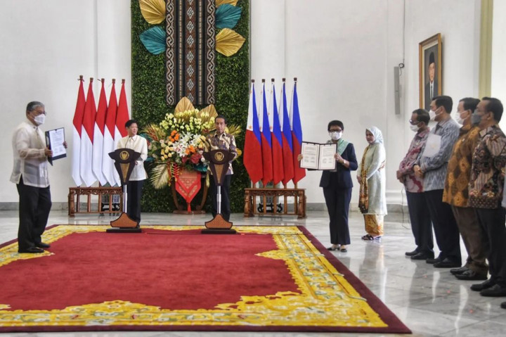 Indonesia dan Filipina sepakat untuk memperkuat kerja sama di wilayah perbatasan. Kesepakatan tersebut dicapai dalam pertemuan bilateral antara Presiden Joko Widodo dan Presiden Filipina Ferdinand Romualdez Marcos Jr di Istana Kepresidenan Bogor, Jawa Barat, Senin, 5 September 2022.