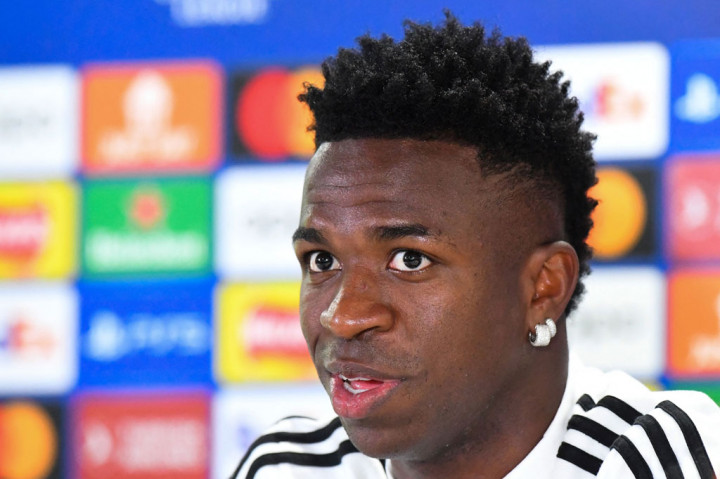 Aturan Liga Spanyol menyebutkan adanya batasan jumlah pemain non Uni Eropa yang boleh didaftarkan oleh sebuah klub LaLiga.