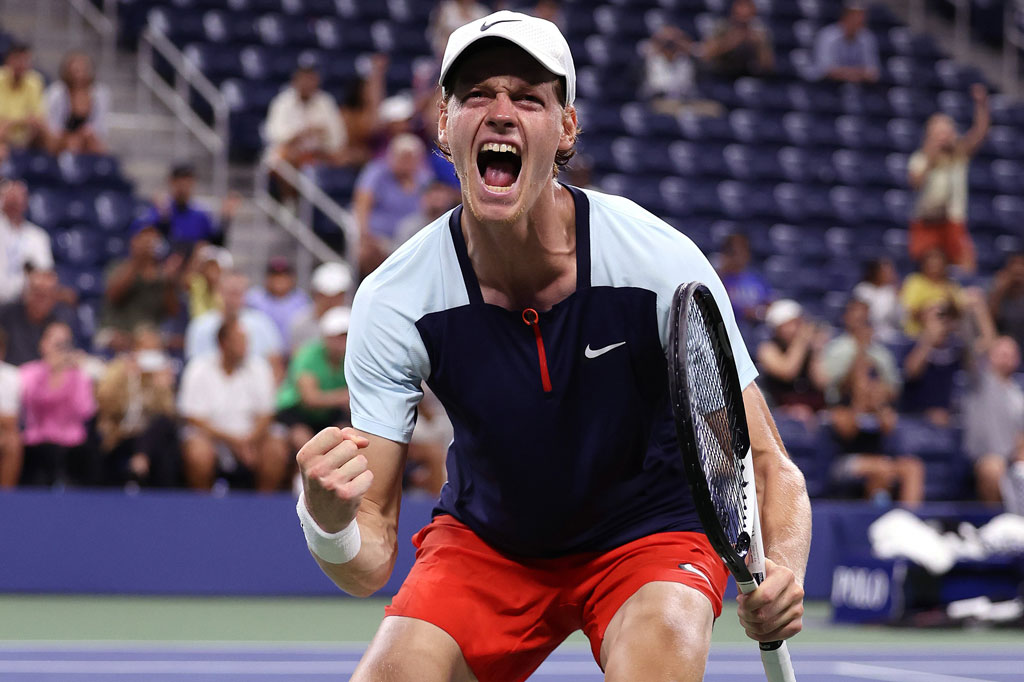 Sinner memegang keunggulan 2-1 atas Alcaraz dengan dua kemenangan itu terjadi pada tahun ini di Wimbledon dan Umag.