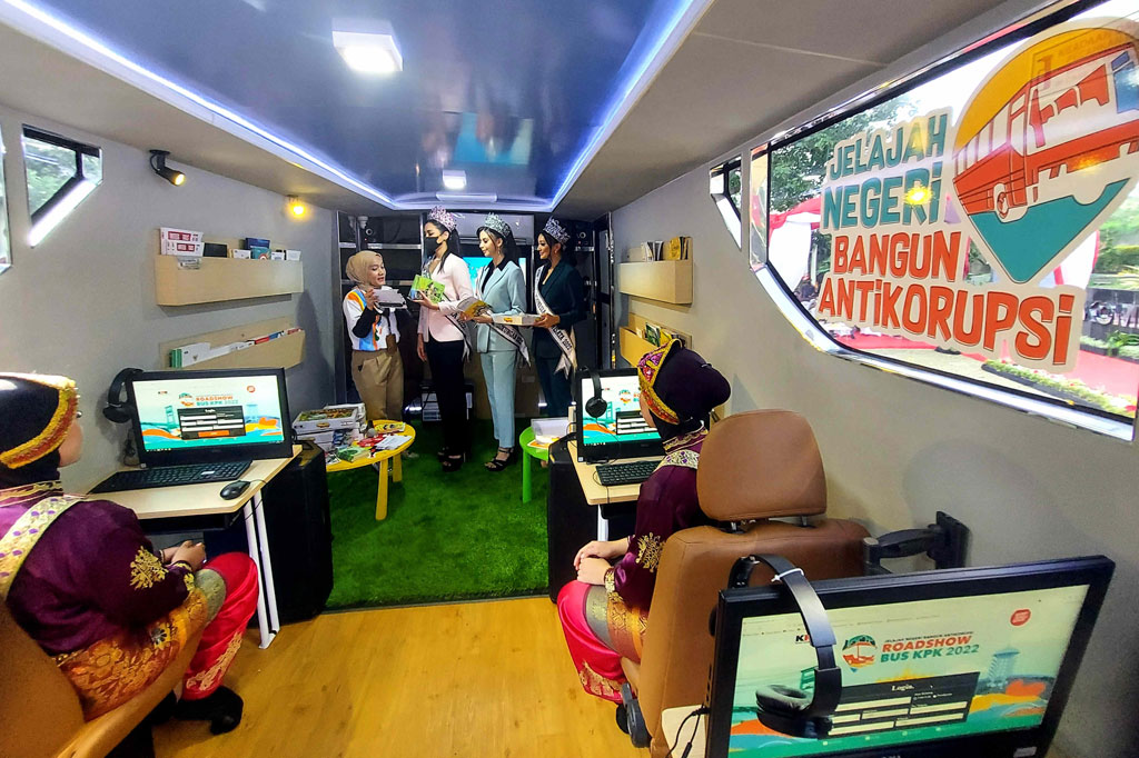 Selain sebagai simbol upaya dan semangat pemberantasan korupsi yang tidak pernah berhenti, sebagai harapan akan Indonesia yang bersih dari korupsi, kegiatan ini juga bagian dari rangkaian menuju peringatan Hari Antikorupsi Sedunia (Hakordia) yang akan digelar di Desember mendatang.