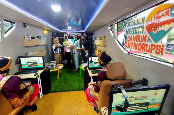 Selain sebagai simbol upaya dan semangat pemberantasan korupsi yang tidak pernah berhenti, sebagai harapan akan Indonesia yang bersih dari korupsi, kegiatan ini juga bagian dari rangkaian menuju peringatan Hari Antikorupsi Sedunia (Hakordia) yang akan digelar di Desember mendatang.