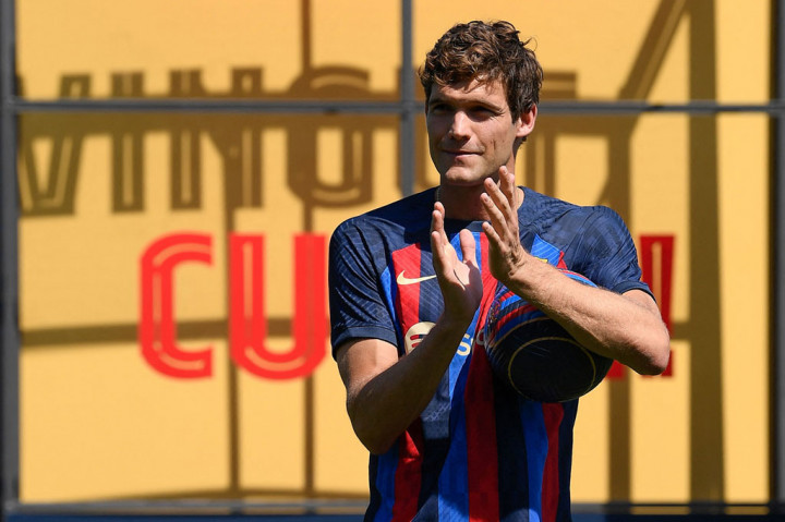 Bek asal Spanyol berusia 31 tahun tersebut dikontrak hingga Juni 2023 mendatang. 