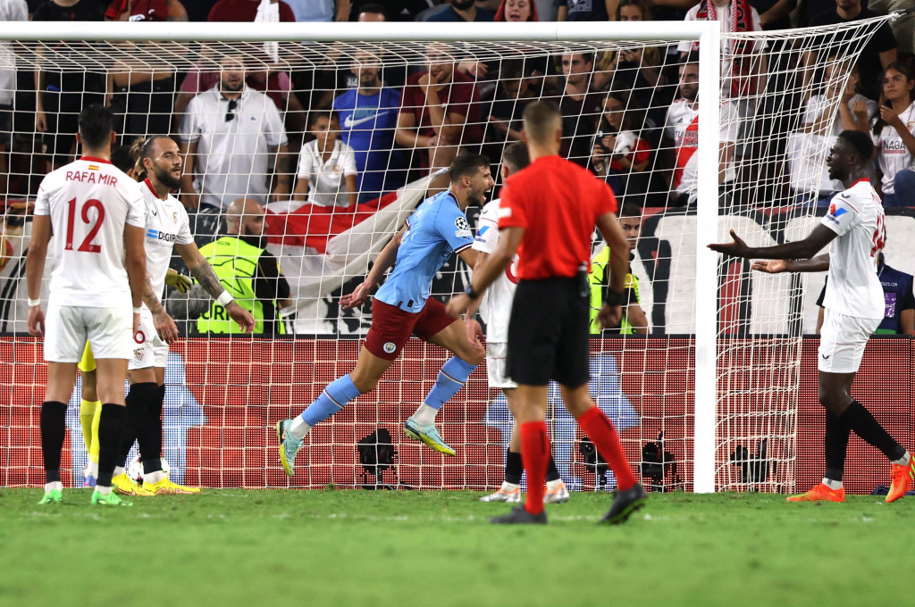 Unggul 3-0 City tak mengendurkan serangan dan menutup pesta gol atas tuan rumah pada menit injury time lewat Ruben Dias memanfaatkan umpan silang Joao Cancelo.