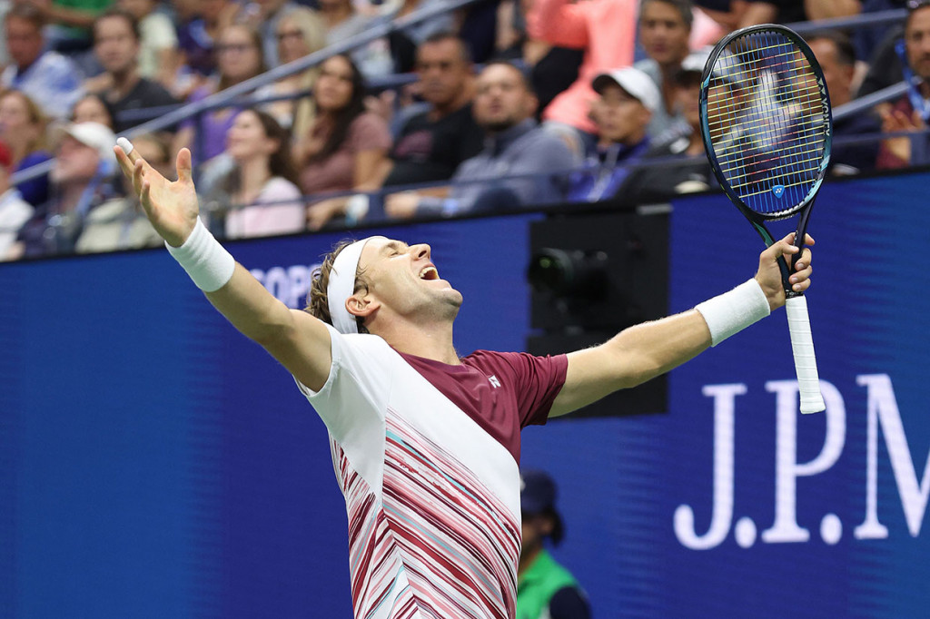 Casper Ruud melakukan selebrasi setelah mencapai semifinal US Open pertamanya Selasa, 6 September 2022 waktu setempat.