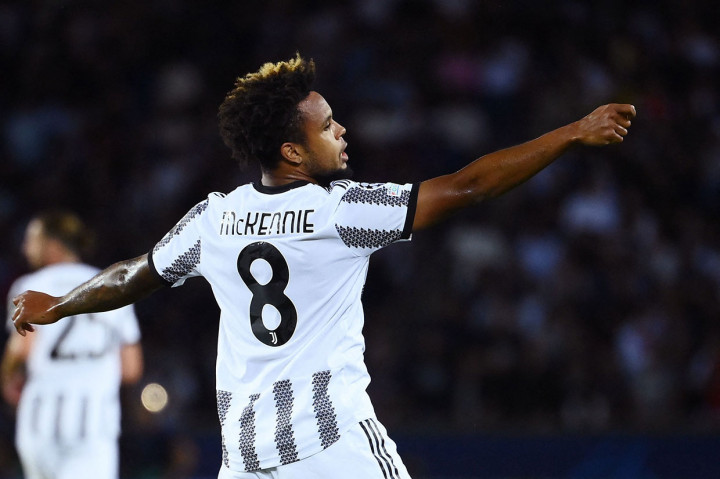 Juventus berhasil memperkecil ketertinggalan menjadi 1-2 pada menit ke-53. Weston McKennie yang baru masuk awal babak kedua merobek gawang Donnarumma lewat sundulan yang didahului sepak pojok.