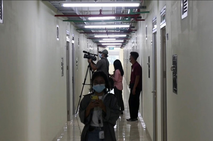 Rinciannya, sebanyak 868 unit hunian DP nol rupiah yang berdiri di Menara Kanaya di Cilangkap, Kecamatan Cipayung dan sebanyak 480 unit di Menara Swasana di Pondok Kelapa, Duren Sawit, keduanya berada di Jakarta Timur. Pembangunan dua menara hunian DP nol rupiah itu dilaksanakan oleh BUMD DKI, Perumda Sarana Jaya.