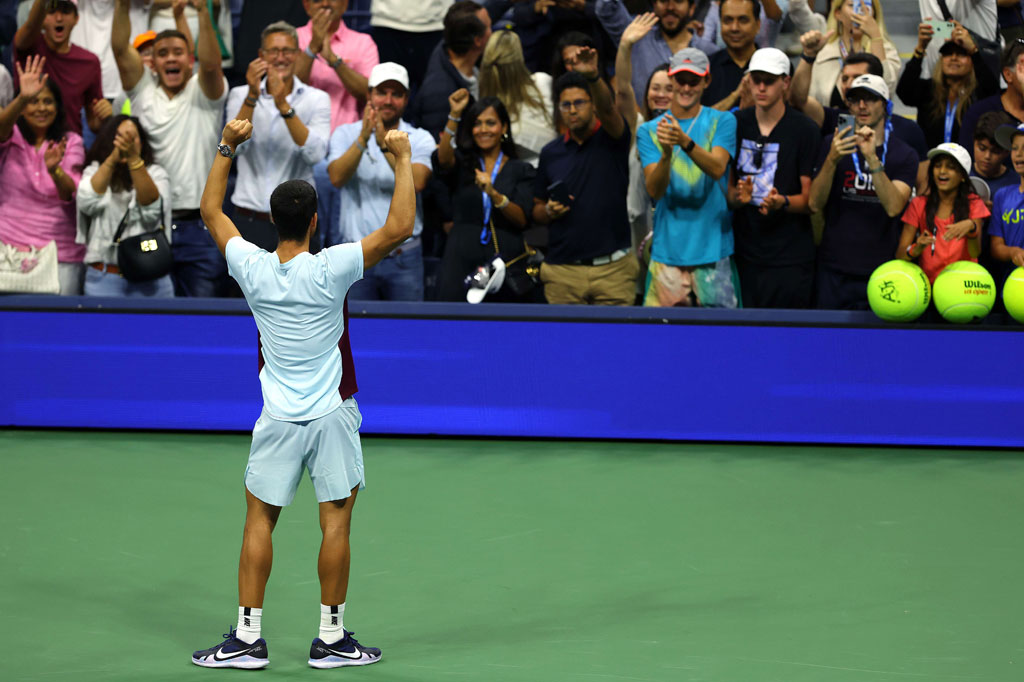 Bagi Alcaraz, yang melepaskan 59 winner, itu adalah pertarungan lima set ketiganya secara berturut-turut saat ia mendekati Slam perdananya dan menjadi petenis nomor satu dunia termuda yang pernah ada.