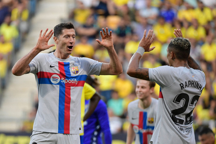 Blaugrana, julukan Barcelona, naik ke puncak klasemen Liga Spanyol 2022-2023 seusai memenangi laga tandang kontra Cadiz dalam pekan kelima LaLiga, kasta tertinggi Liga Spanyol, musim 2022-2023.