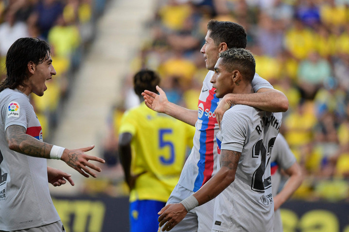 Bagi Barcelona, ini menjadi kemenangan pertama yang mereka raih dalam lima laga terakhir kontra Cadiz.