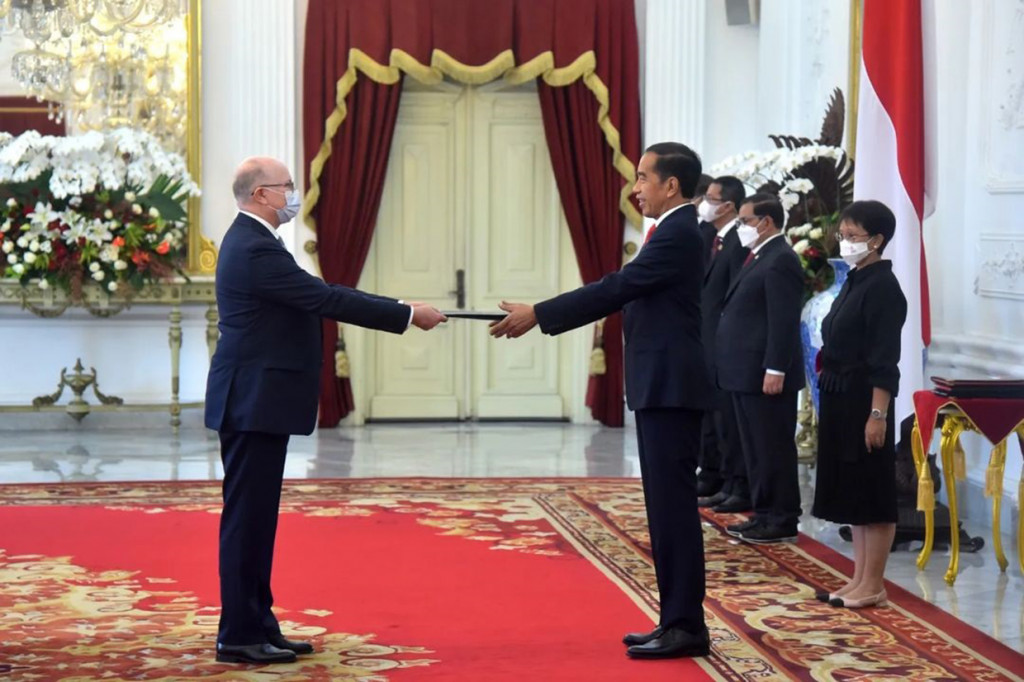 Sejumlah dubes menyampaikan keinginan mereka untuk terus meningkatkan hubungan dan kerja sama antara negaranya dan Indonesia, terutama di bidang ekonomi.