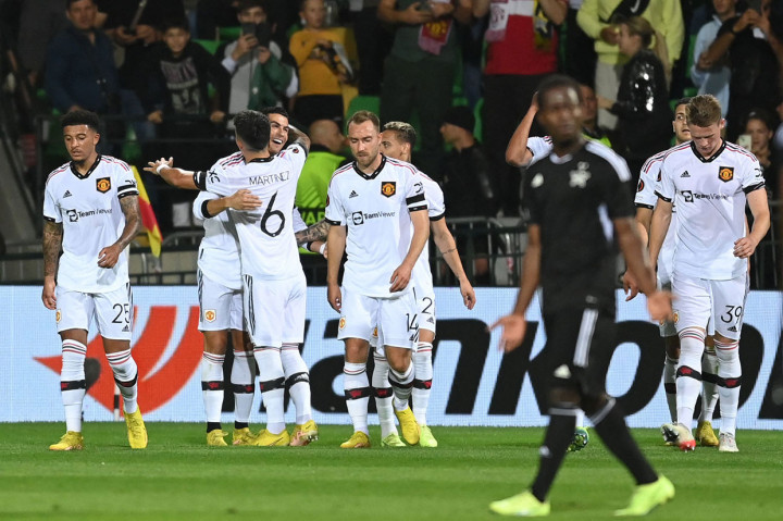 Hadiah penalti diperoleh tim tamu setelah Diogo Dalot dijatuhkan oleh Patrick Kpozo di kotak terlarang pada menit ke-39. Ronaldo melangkah maju menjadi algojo tendangan penalti yang dia selesaikan dengan baik.