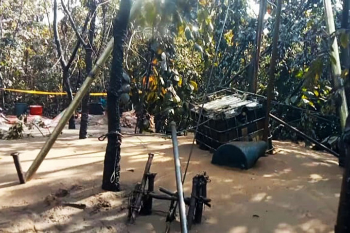 Sementara itu, Pj Bupati Muba Apriyadi menyatakan terus berkoordinasi dengan Forkopimda Muba untuk memastikan lokasi semburan minyak di Keluang tidak menimbulkan potensi kebakaran dan korban jiwa. 