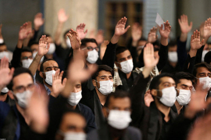Upacara tahunan ini telah dibatalkan dua tahun terakhir karena pandemi Covid-19. sama seperti pertemuan publik lainnya dari pemimpin tertinggi Iran.