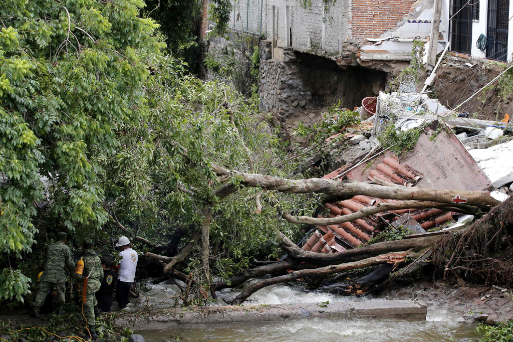 Dua orang meninggal dunia dan lebih dari 3.000 bangunan rusak akibat gempa berkekuatan 7,7 SR yang mengguncang Meksiko pada peringatan dua kali gempa dahsyat, Senin, 19 September 2022.