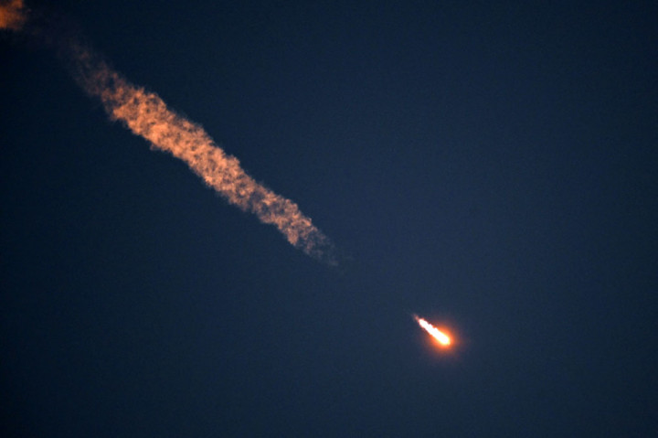 Luar angkasa tetap menjadi outlier kerja sama antara kedua negara. Satu-satunya kosmonaut wanita aktif Rusia, Anna Kikina, diperkirakan akan melakukan perjalanan ke stasiun orbit pada awal Oktober dengan menaiki SpaceX Crew Dragon.