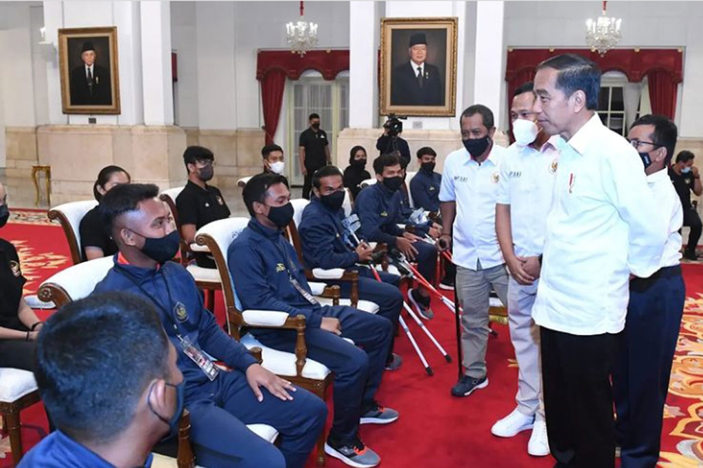 Presiden Joko Widodo mengaku senang atas prestasi lolosnya tim nasional sepak bola amputasi Indonesia ke Piala Dunia Sepak Bola Amputasi Tahun 2022.