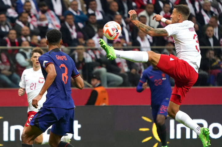 Tertinggal dua gol, Polandia terus mencoba untuk memperkecil ketertinggalan, tetapi tidak ada gol balasan hingga babak kedua usai. 