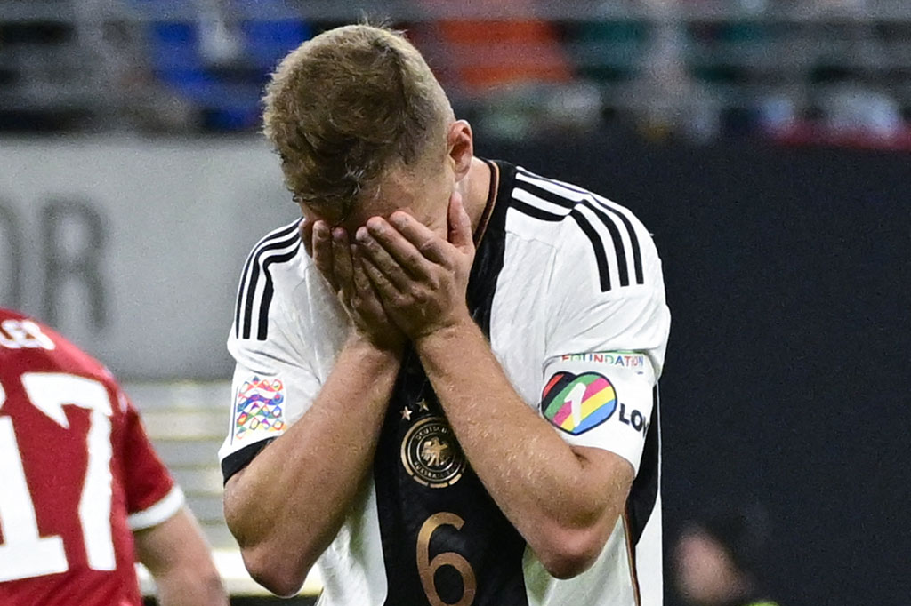 Di fase akhir pertandingan, Joshua Kimmich mendapatkan peluang untuk menyamakan kedudukan lewat sepakan, namun bola berhasil disundul Adam Lang untuk menjauh dari kotak penalti.