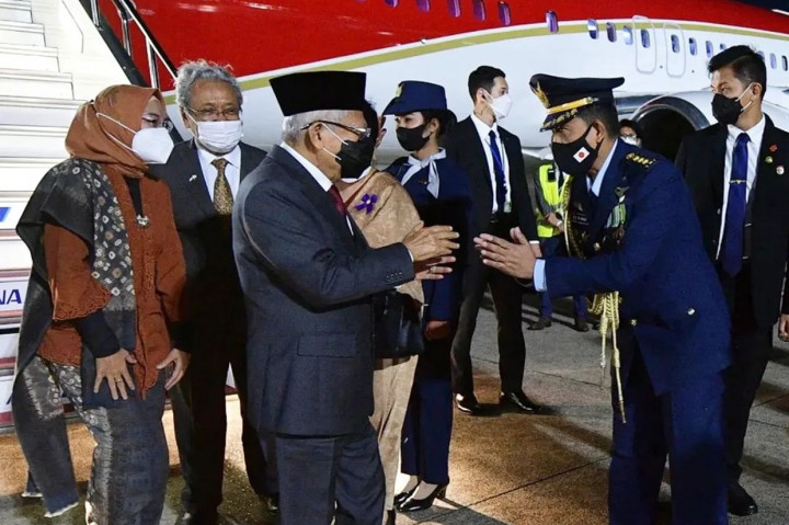 Ma'ruf Amin bersama Ibu Wury Ma'ruf Amin berangkat ke Tokyo untuk menghadiri prosesi pemakaman kenegaraan mantan Perdana Menteri (PM) Jepang Shinzo Abe.