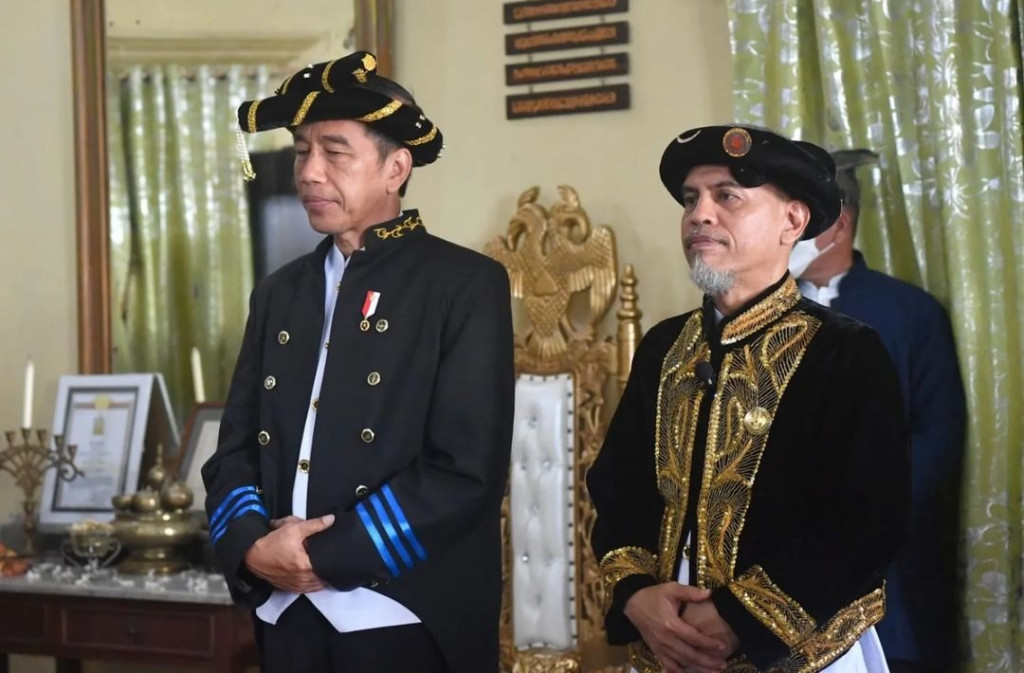 Sementara itu, Sultan Ternate ke-49, Sultan Hidayatullah Sjah menyampaikan gelar Dada Ma Dopo Malomo memiliki makna sebagai pemimpin besar atau pemimpin sebuah negara besar.