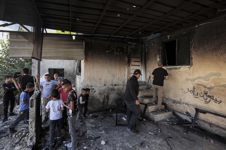 Sejak Maret, Israel telah meluncurkan ratusan operasi di Tepi Barat utara, termasuk di Jenin dan Nablus di dekatnya, untuk mengejar para tersangka gerilyawan.