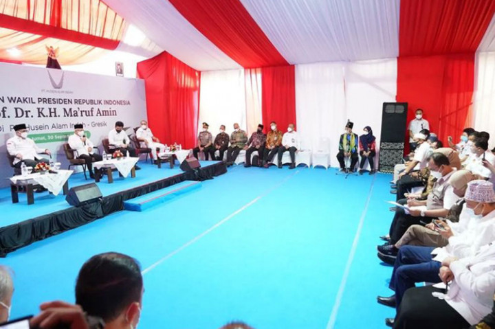 Wapres menyebut industri sarang burung walet memiliki pasar yang luas bahkan hingga ke luar negeri, seperti Republik Rakyat Tiongkok (RRT), namun untuk masuk ke RRT saat ini syaratnya cukup rumit sehingga sulit ditembus para pengekspor sarang burung walet.