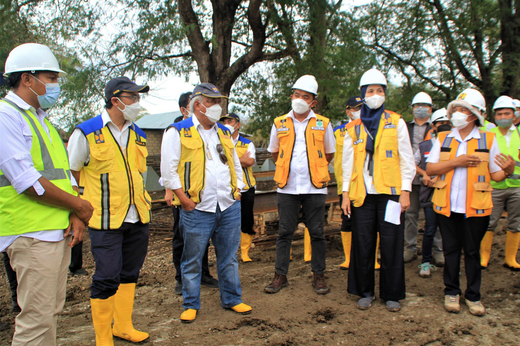 Basuki Hadimuljono, mengatakan bahwa saat ini Bendungan Raknamo di Kabupaten Kupang, NTT, sudah dimanfaatkan untuk irigasi pertanian. 