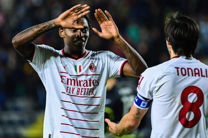 AC Milan kini naik ke posisi tiga klasemen dengan mengumpulkan 17 poin dan hanya kalah selisih gol dari peringkat kedua Atalanta, sedangkan Empoli menempati urutan ke-14 dengan 7 poin.
