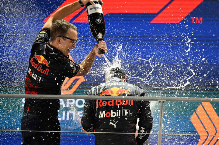 Hasil tersebut menempatkan Perez di peringkat ketiga klasemen pembalap dengan 235 poin, berjarak 106 poin dari pemuncak sekaligus rekan setimnya Max Verstappen.