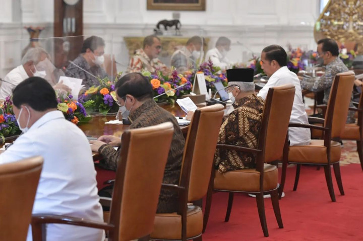 Presiden Joko Widodo meminta program pengintensifan lahan sebagai lumbung pangan atau food estate dilakukan dengan lebih maksimal.