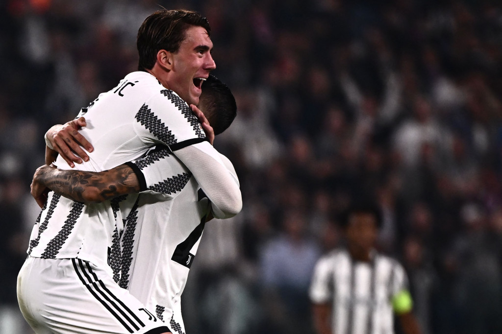 Setelah melewatkan beberapa peluang di babak pertama, Dusan Vlahovic mampu mencetak gol di awal babak kedua untuk membawa Juventus memimpin 2-0.