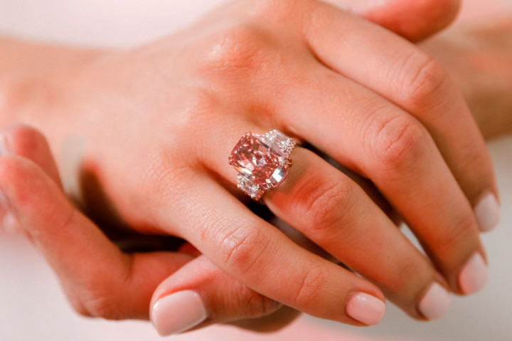 Williamson Pink Star dinamai berdasarkan dua berlian merah muda lainnya: CTF Pink Star dan Williamson Stone, berlian 23,6 karat yang diberikan sebagai hadiah pernikahan kepada Ratu Elizabeth II pada 1947.