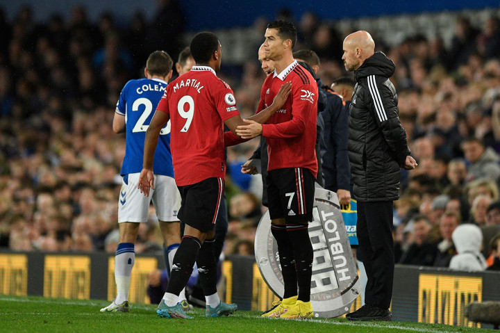 Ronaldo tak diturunkan sebagai starter Man United. Erik ten Hag lebih mempercayakan Anthony Martial sebagai juru gedor tim sejak menit pertama.